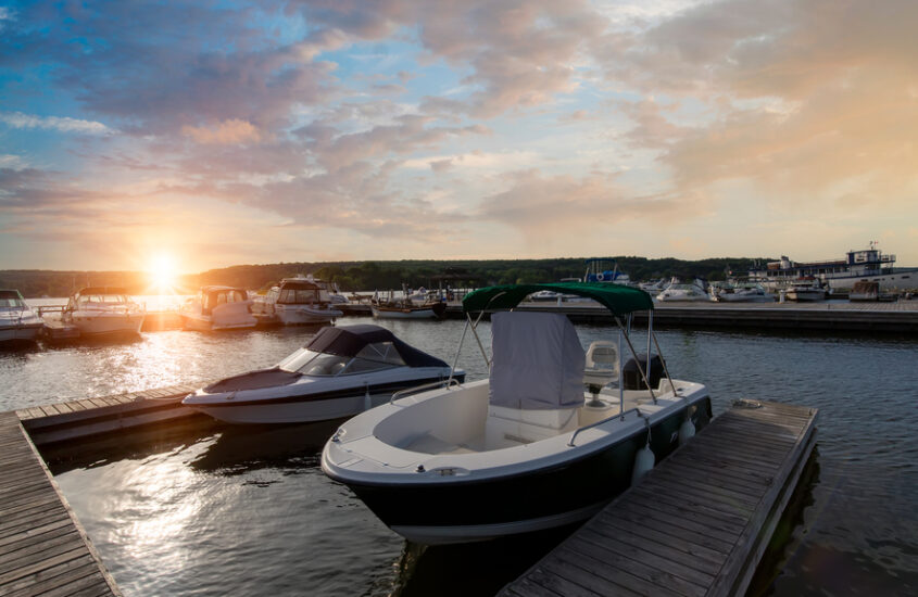 How Old Do You Have to Be to Rent a Boat: Age Requirements Unveiled