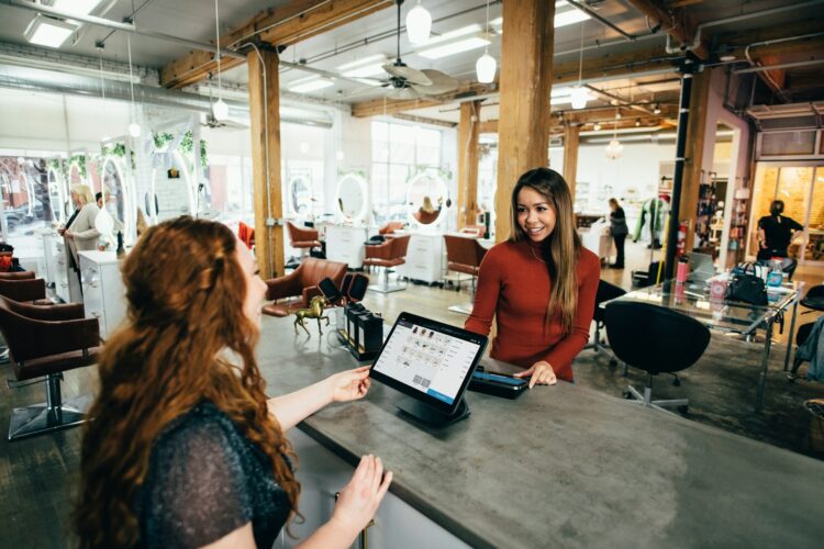 7 Benefits of Young Adults Investing in a Franchise Opportunity