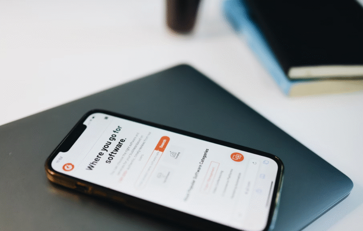 Cellphone Services Explained: What Remote Workers and Freelancers Should Know